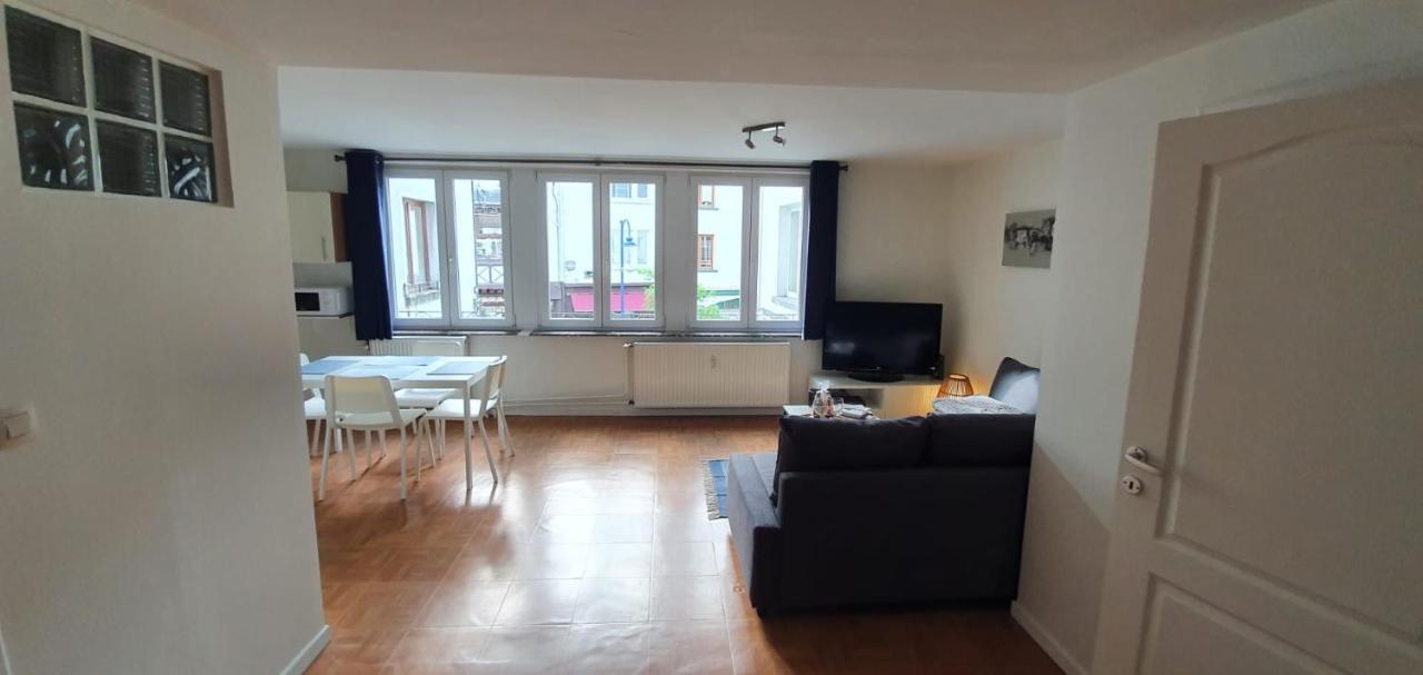 Le Moniquet Bouillon Bagian luar foto